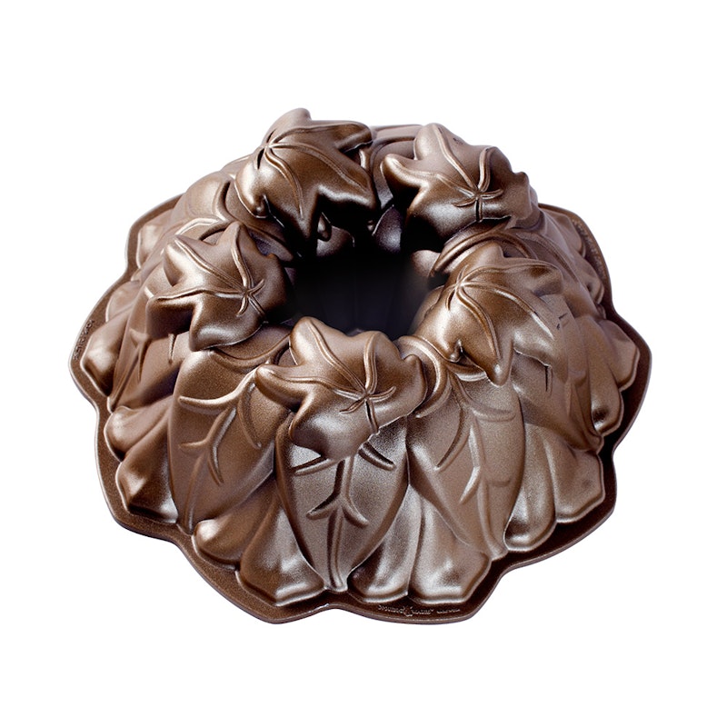 Nordic Ware Harvest Leaves Bundt Bageform