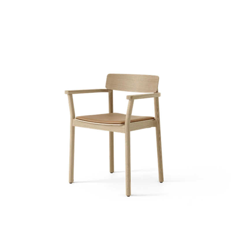 Betty TK11 Spisebordsstol Med Armlæn Cognac Læder/Eg